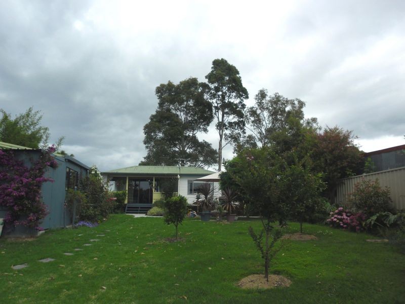 26 Lagoon Street, Moruya NSW 2537