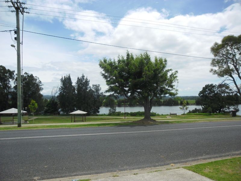 33 River Street, Moruya NSW 2537