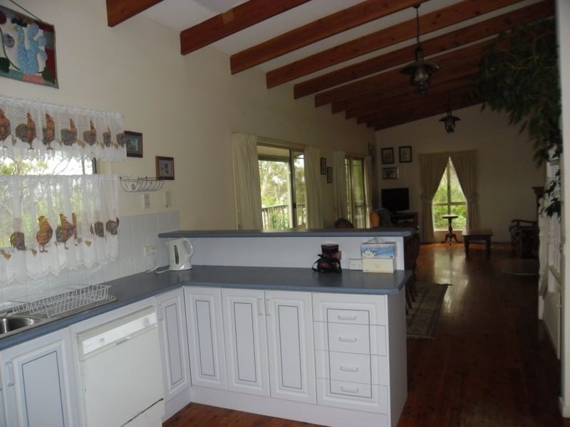 13 Halyard Drive, Moruya Heads NSW 2537