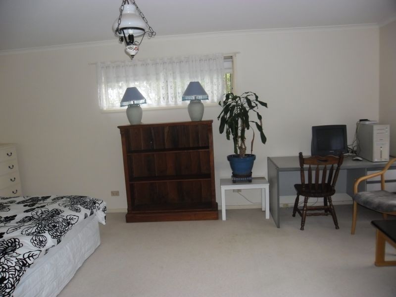 13 Halyard Drive, Moruya Heads NSW 2537