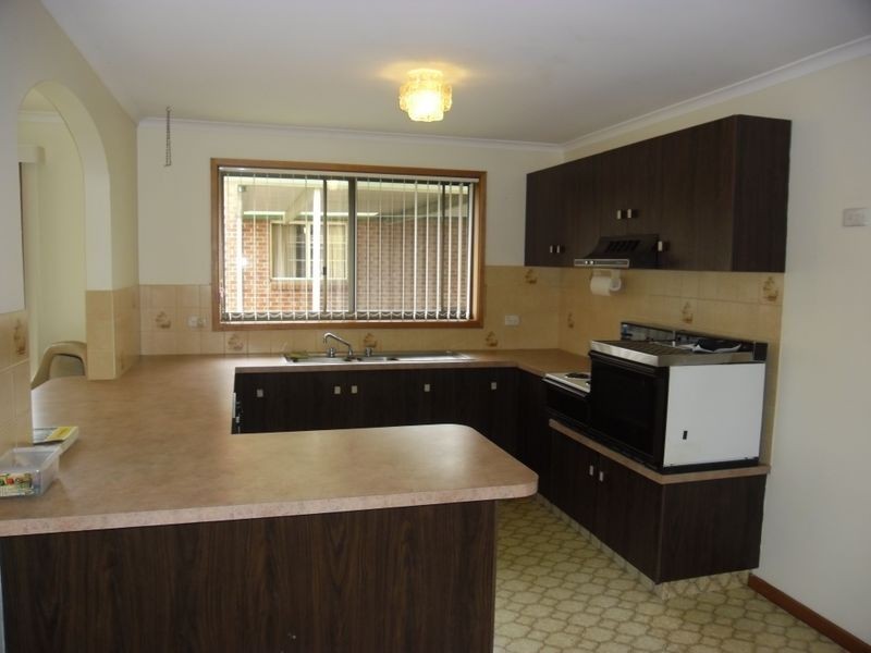 17 Hawdon Street, Moruya NSW 2537