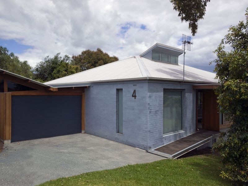 4 Davis Place MORUYA HEADS, Batemans Bay NSW 2536