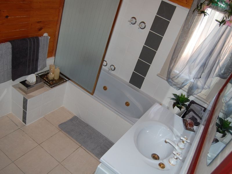 35 Evans Street, Moruya NSW 2537