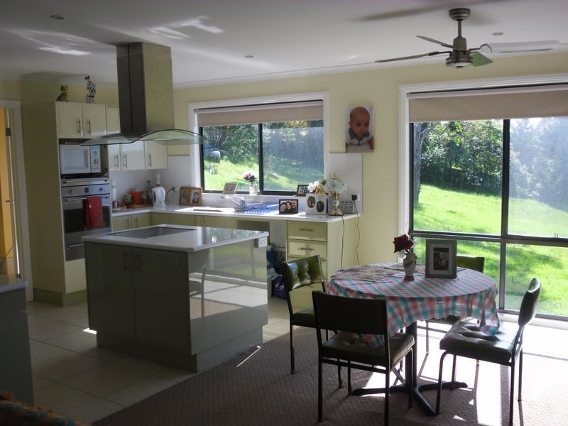 11 Pioneer Avenue, Moruya NSW 2537