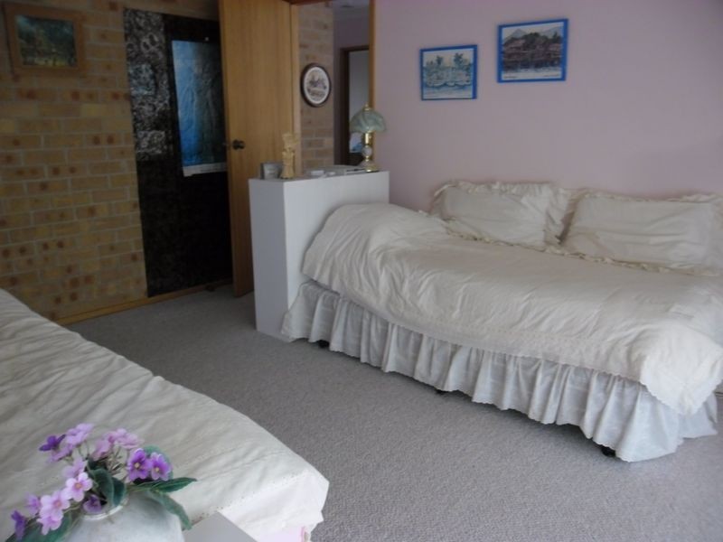 3 Craig Mostyn Place, Moruya NSW 2537