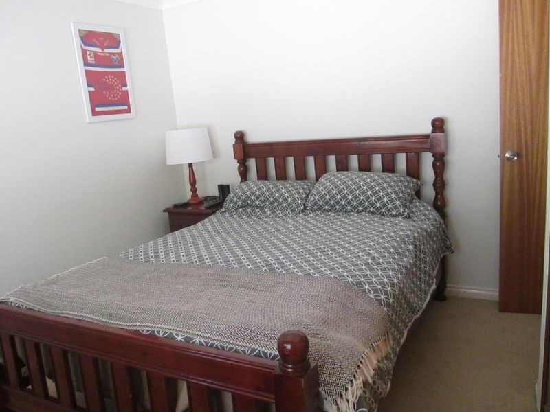 24 Brown Close, Moruya Heads NSW 2537