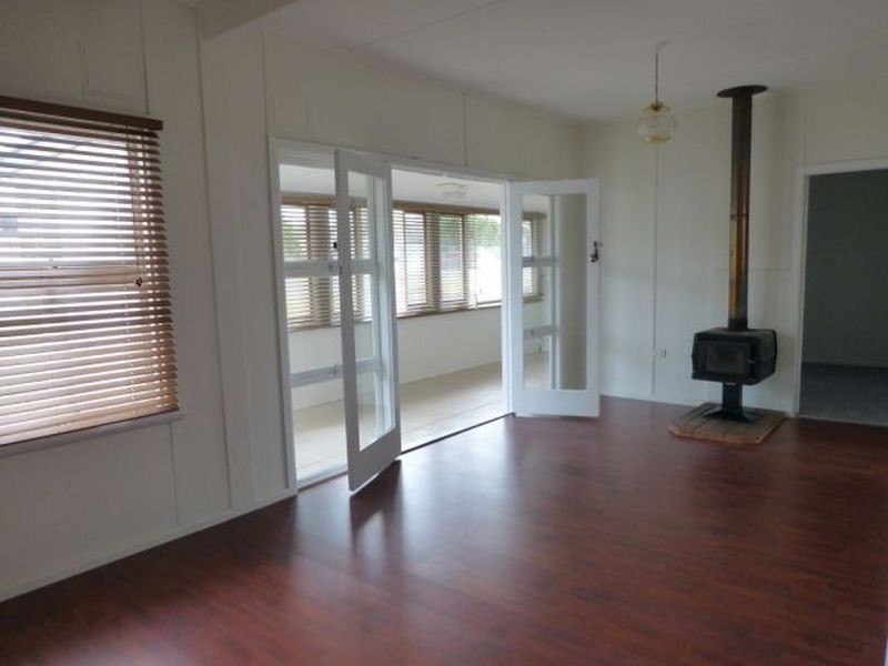 52 Hawdon Street, Moruya NSW 2537