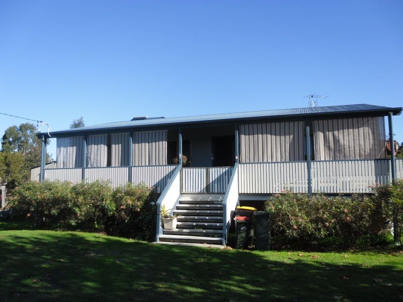 19 Moruya Street, Moruya NSW 2537