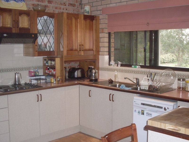 56 Yarragee Rd, Moruya NSW 2537