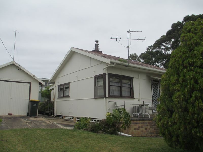 7 Millers Crescent, Moruya Heads NSW 2537