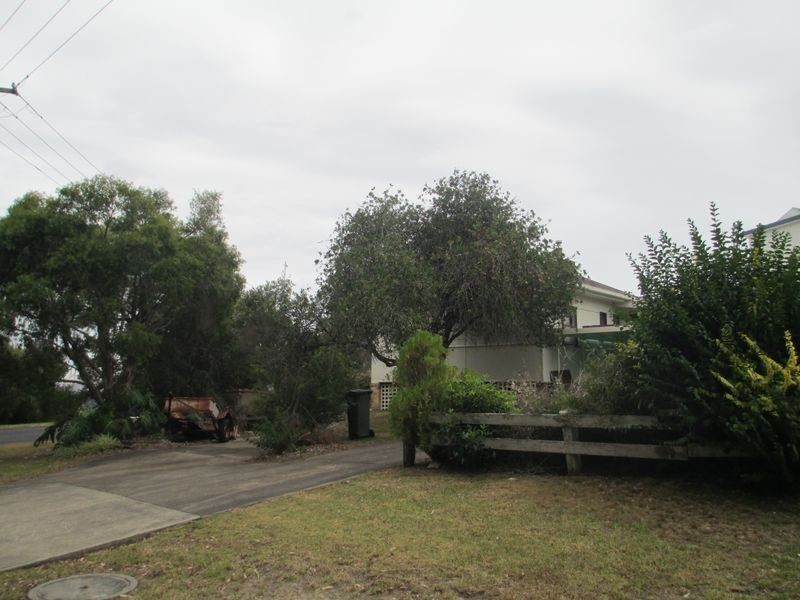 7 Millers Crescent, Moruya Heads NSW 2537