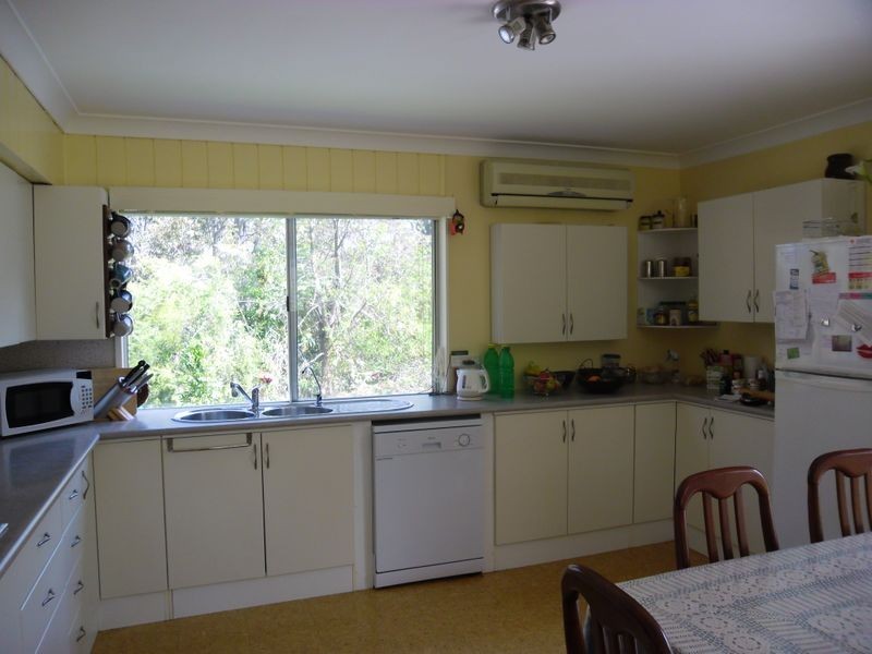 11 Grove Place, Moruya Heads NSW 2537