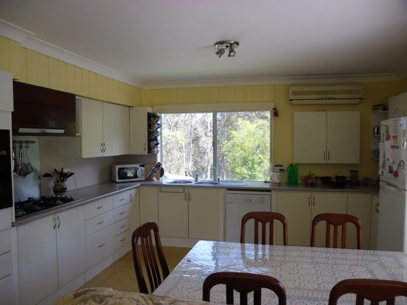 11 Grove Place, Moruya Heads NSW 2537