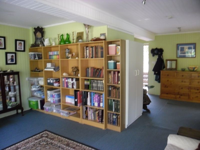 11 Grove Place, Moruya Heads NSW 2537