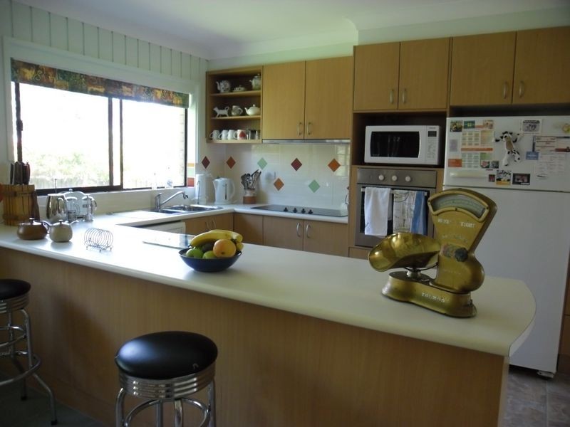 53 Mountain View Road, Moruya NSW 2537