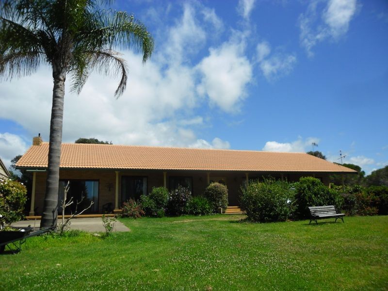 53 Mountain View Road, Moruya NSW 2537