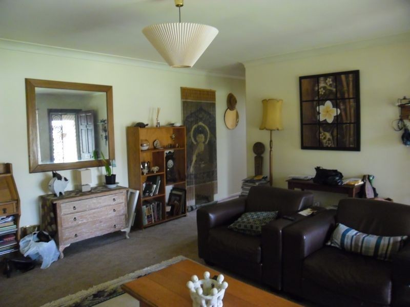 4 Jennifer Place, Moruya Heads NSW 2537