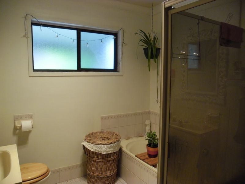 4 Jennifer Place, Moruya Heads NSW 2537