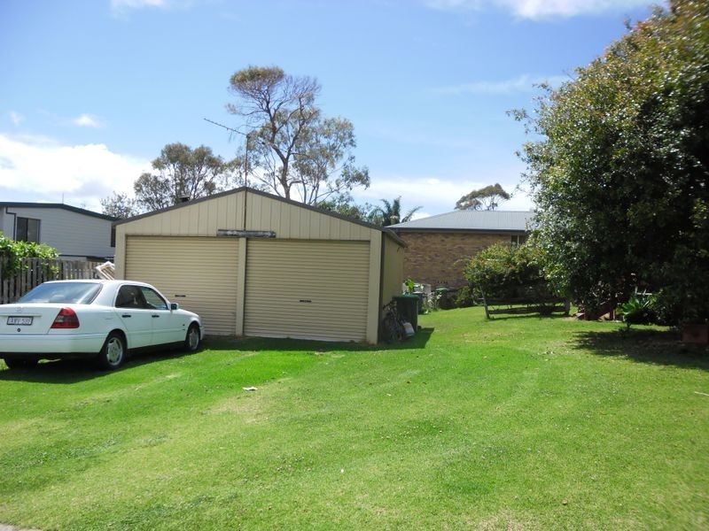 4 Jennifer Place, Moruya Heads NSW 2537
