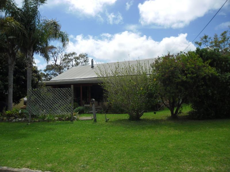 4 Jennifer Place, Moruya Heads NSW 2537