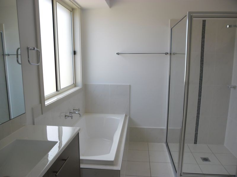 14 Patterson Close, Moruya NSW 2537