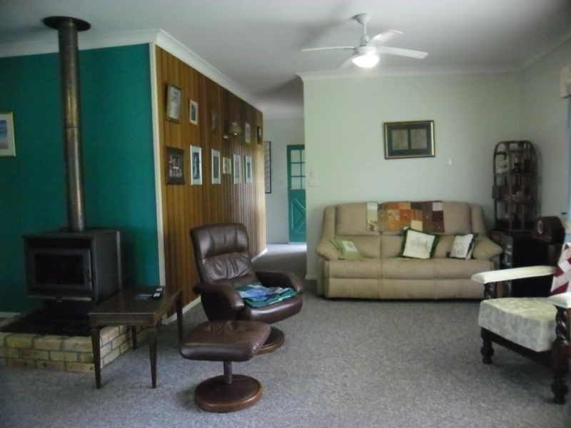 3-9 Noads Drive, Moruya NSW 2537