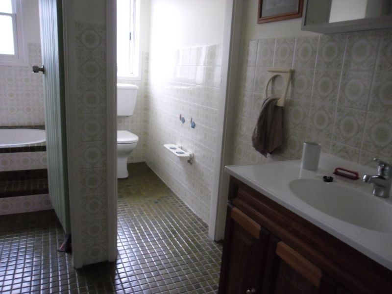 3-9 Noads Drive, Moruya NSW 2537