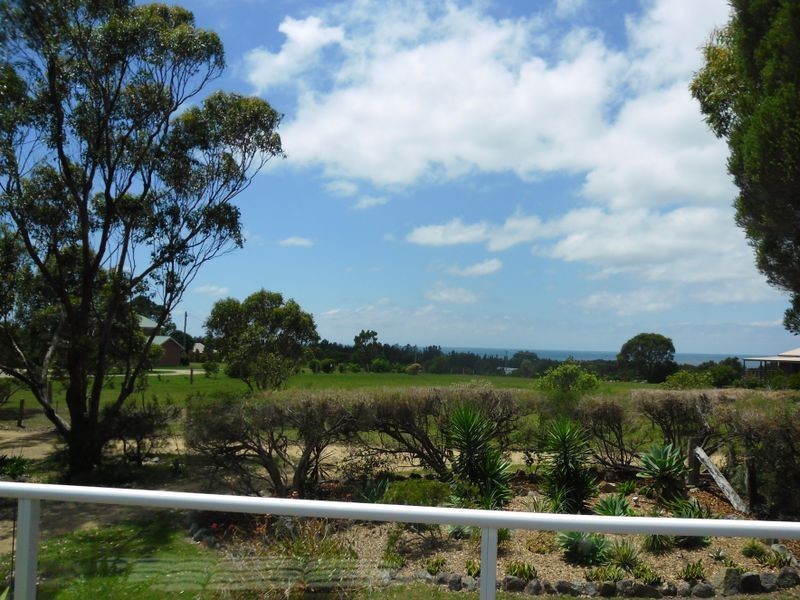 11 Alcheringa Lane, Bingie NSW 2537