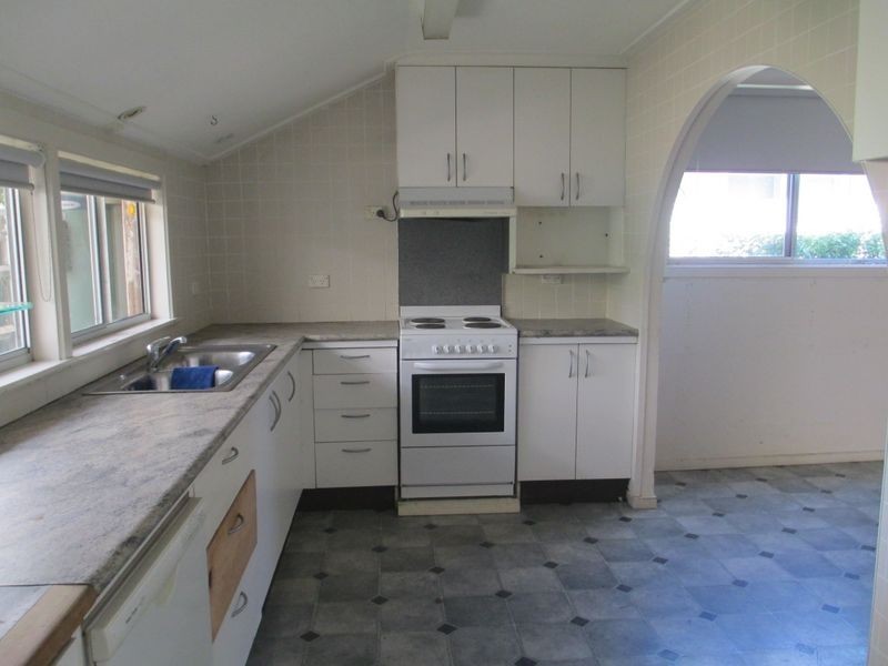 79 Campbell Street, Moruya NSW 2537