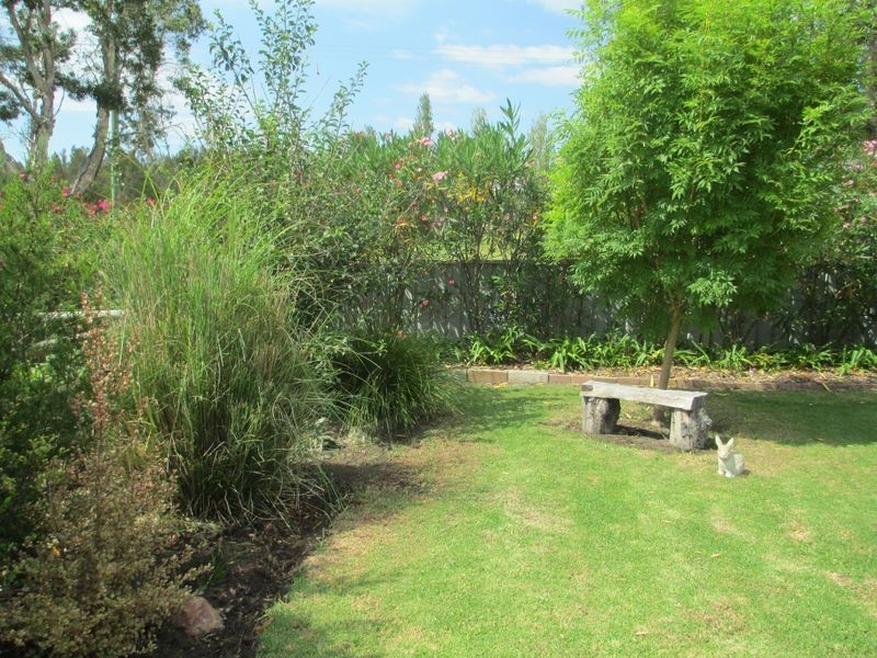 24 Shore Street, Moruya NSW 2537