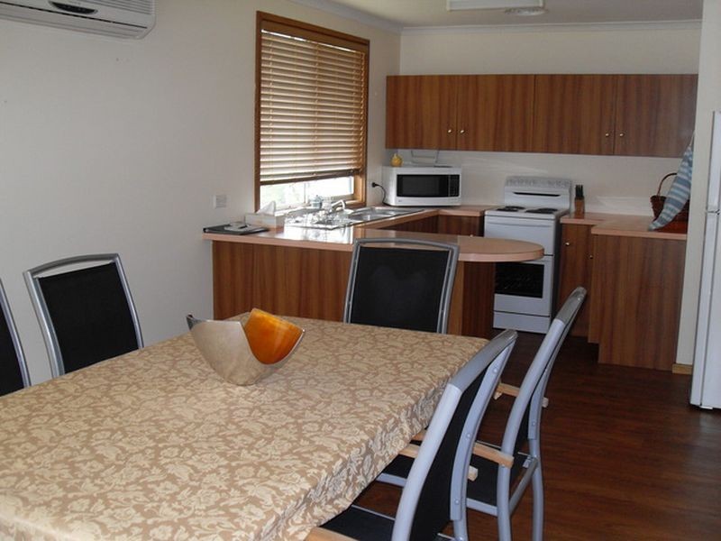 11 Kitchener Road, Tuross Head NSW 2537