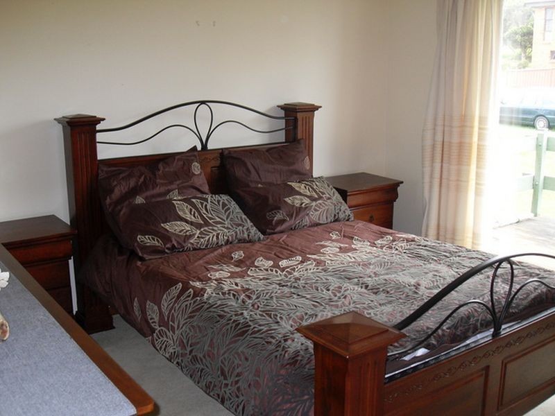 11 Kitchener Road, Tuross Head NSW 2537