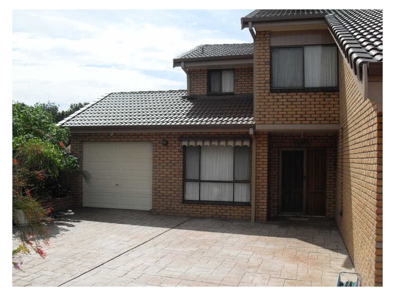 8 Kitchener Road, Tuross Head NSW 2537