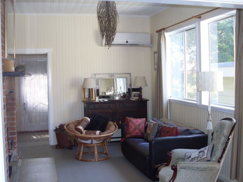 10 Luck Street, Moruya NSW 2537