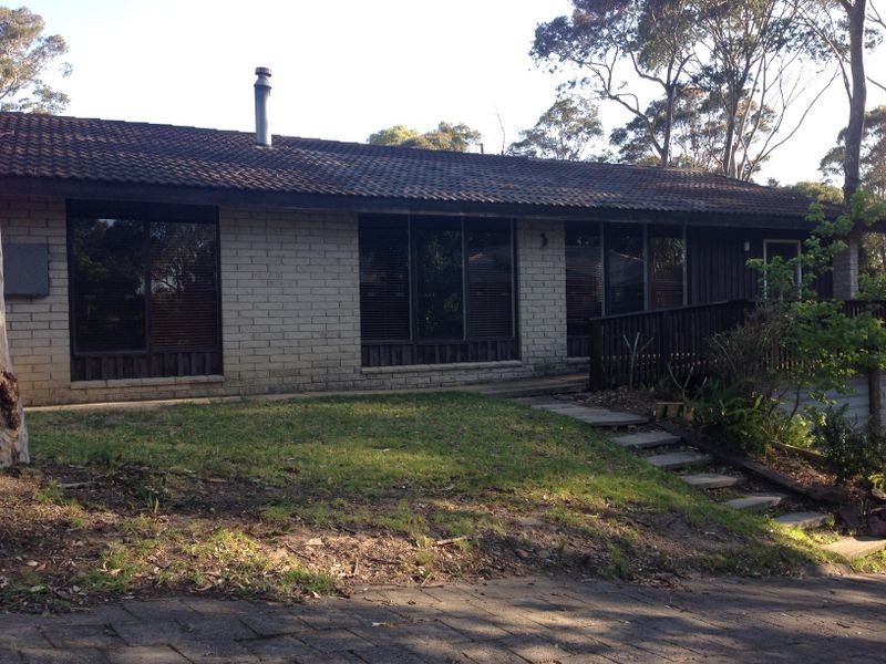 8 Headland Grove, Moruya NSW 2537