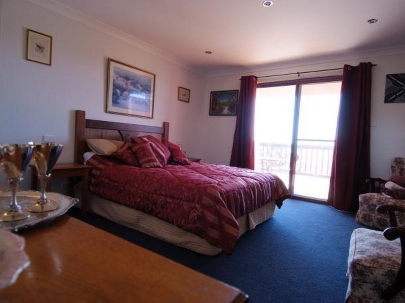 5 Tilba Street, Narooma NSW 2546