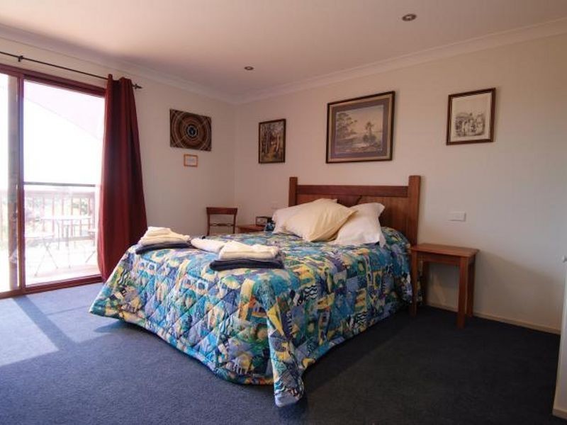 5 Tilba Street, Narooma NSW 2546