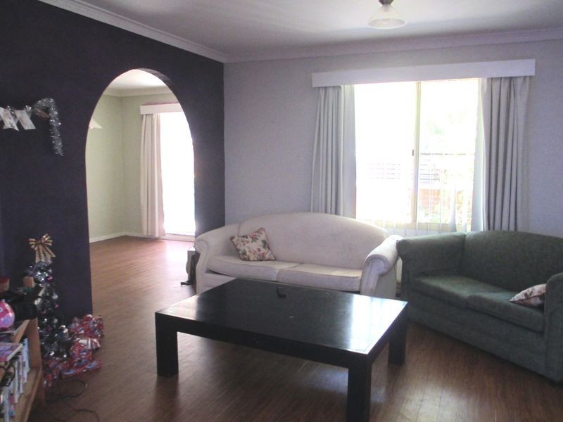 18 Crest Crescent, Moruya Heads NSW 2537