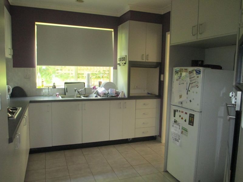 18 Crest Crescent, Moruya Heads NSW 2537