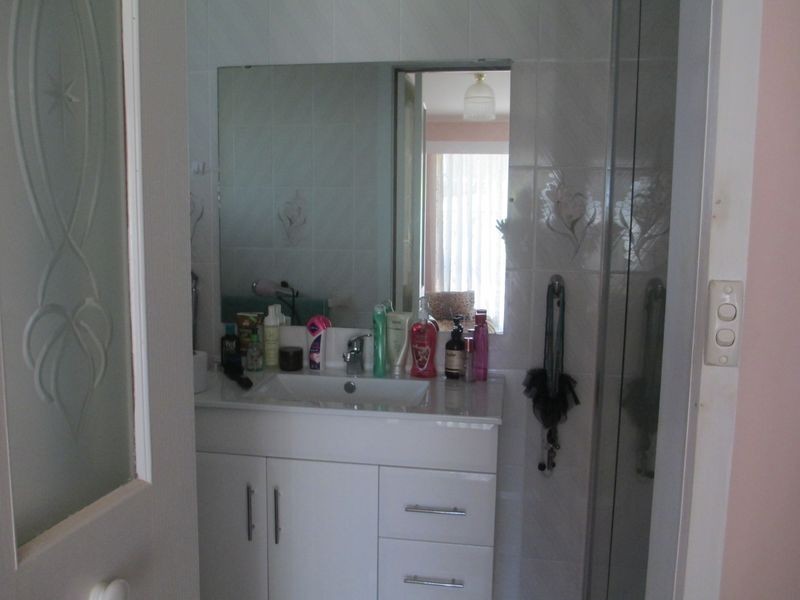 18 Crest Crescent, Moruya Heads NSW 2537