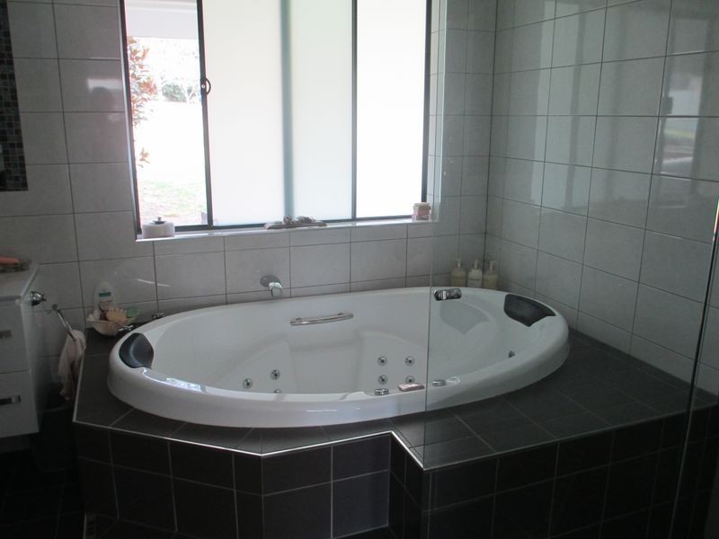 15 Bushlark Close, Bodalla NSW 2545