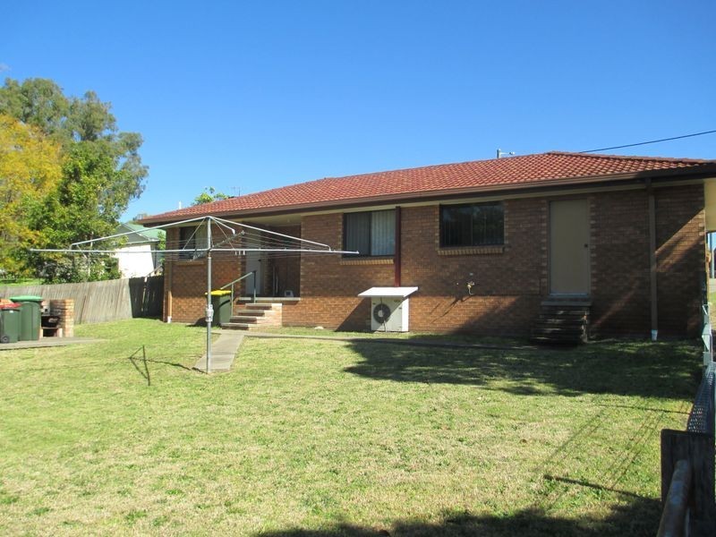 12 Luck Street, Moruya NSW 2537