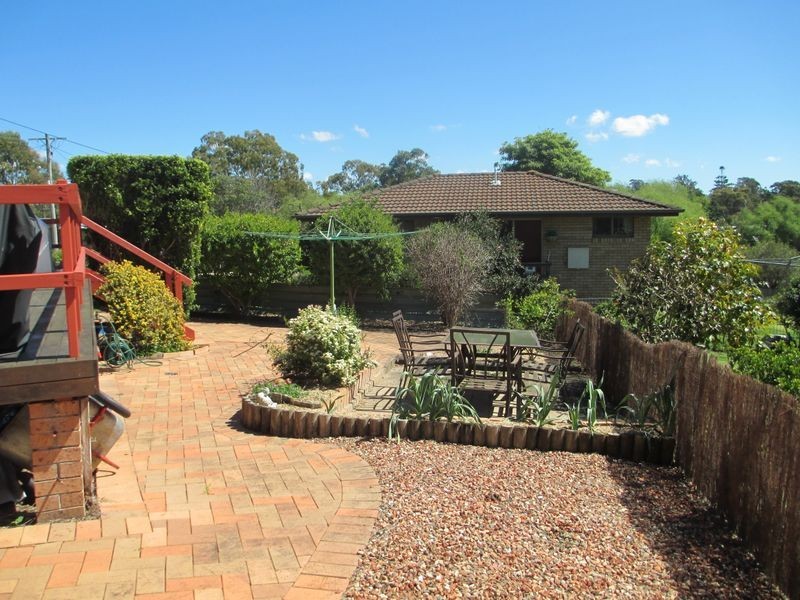 8 Ryan Place, Moruya NSW 2537