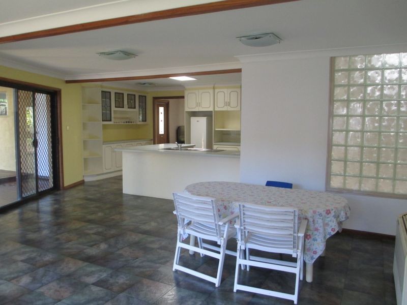 4 Spencer St, Moruya NSW 2537