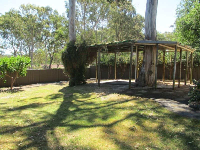 4 Spencer St, Moruya NSW 2537