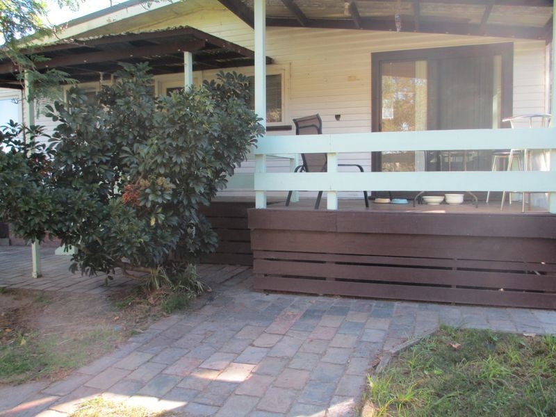 20 Thomas Street, Moruya NSW 2537