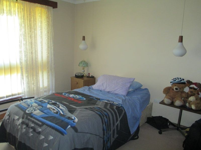 60 Bergalia Street, Moruya NSW 2537