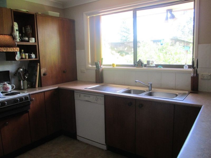 60 Bergalia Street, Moruya NSW 2537