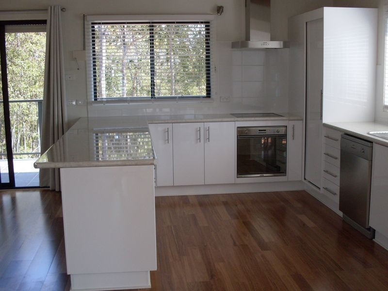 23 Hazel Road, Moruya Heads NSW 2537