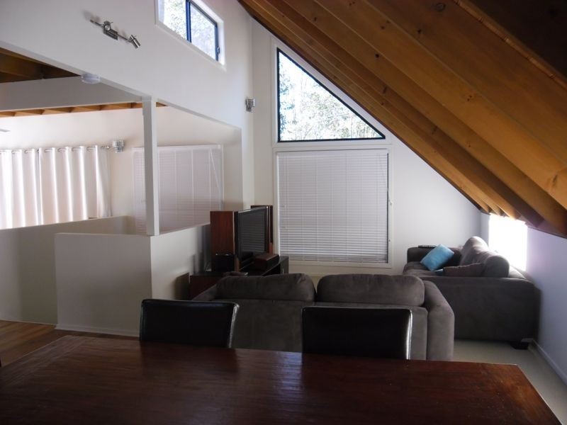 23 Hazel Road, Moruya Heads NSW 2537